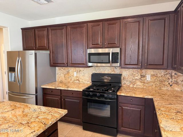 9237 W COOLBROOK Avenue, Peoria, AZ 85382