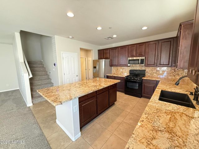 9237 W COOLBROOK Avenue, Peoria, AZ 85382