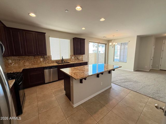 9237 W COOLBROOK Avenue, Peoria, AZ 85382