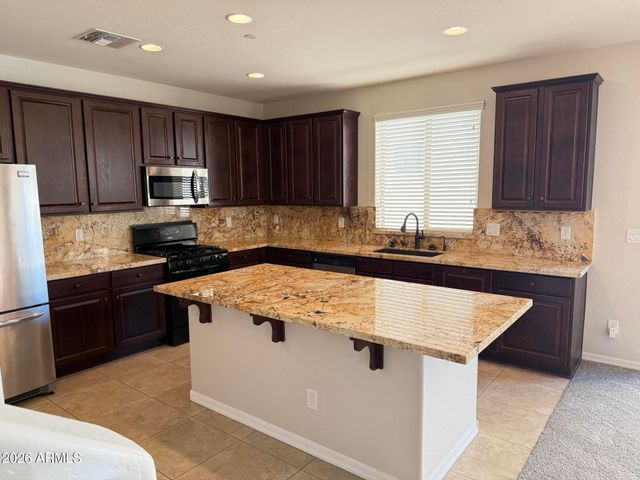 9237 W COOLBROOK Avenue, Peoria, AZ 85382