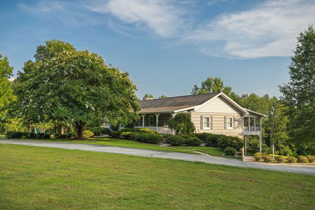 11720 Fox Hill Rd, Baxter, TN 38544