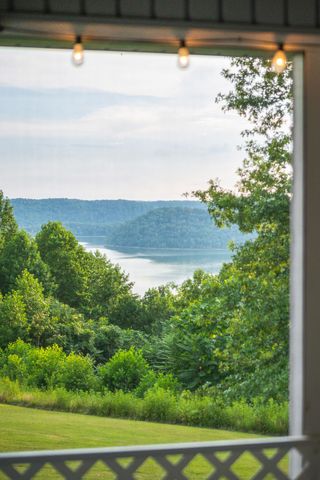 11720 Fox Hill Rd, Baxter, TN 38544