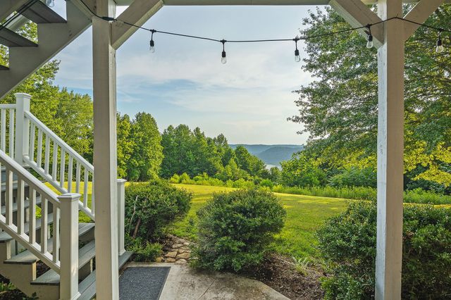 11720 Fox Hill Rd, Baxter, TN 38544