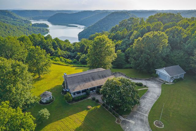11720 Fox Hill Rd, Baxter, TN 38544