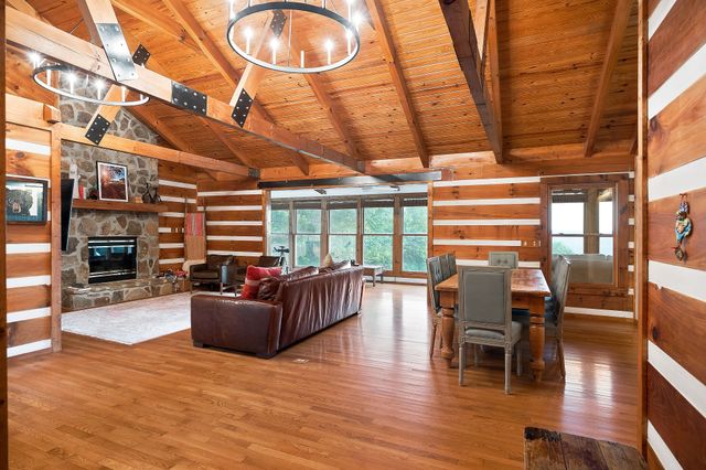 11720 Fox Hill Rd, Baxter, TN 38544