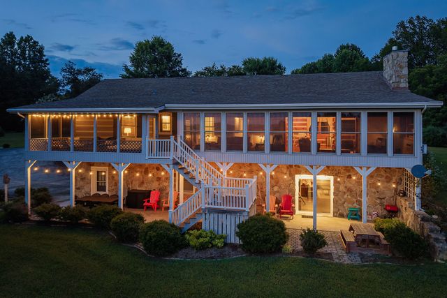 11720 Fox Hill Rd, Baxter, TN 38544
