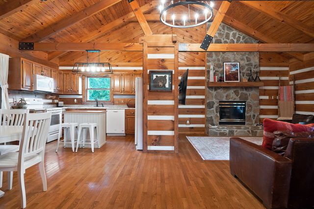 11720 Fox Hill Rd, Baxter, TN 38544