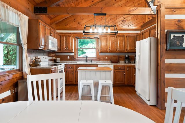 11720 Fox Hill Rd, Baxter, TN 38544