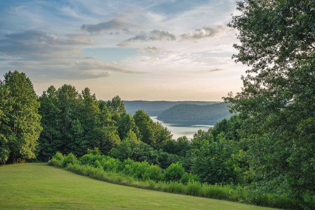 11720 Fox Hill Rd, Baxter, TN 38544