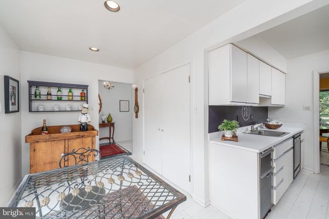 13 HAMPSHIRE WOODS CT, Towson, MD 21204