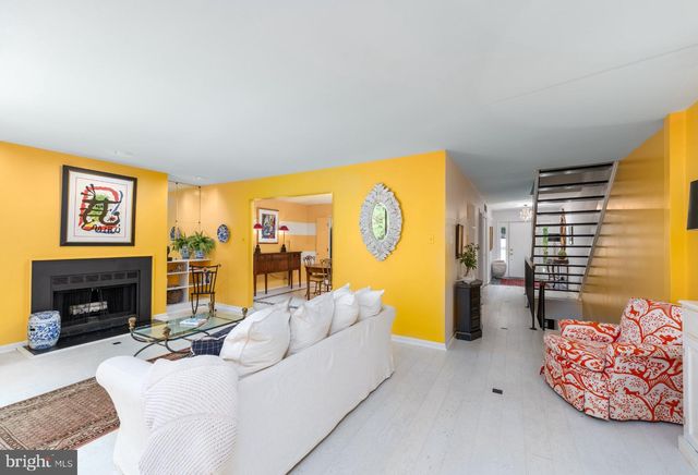 13 HAMPSHIRE WOODS CT, Towson, MD 21204