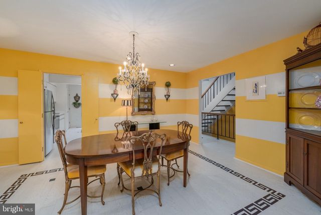 13 HAMPSHIRE WOODS CT, Towson, MD 21204