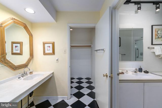 13 HAMPSHIRE WOODS CT, Towson, MD 21204