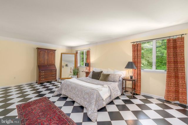 13 HAMPSHIRE WOODS CT, Towson, MD 21204
