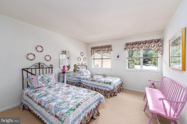 13 HAMPSHIRE WOODS CT, Towson, MD 21204