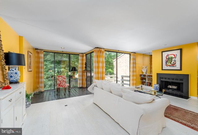 13 HAMPSHIRE WOODS CT, Towson, MD 21204
