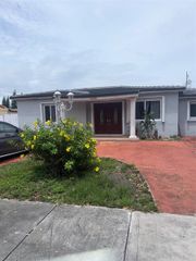 1120 SW 73rd Ave, Miami, FL 33144