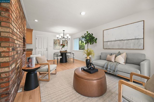 3165 Padre St, Lafayette, CA 94549