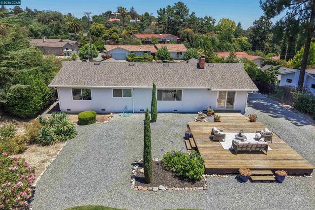 3165 Padre St, Lafayette, CA 94549