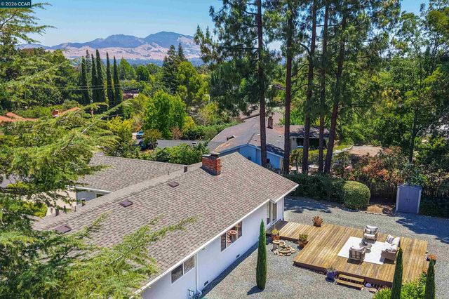 3165 Padre St, Lafayette, CA 94549