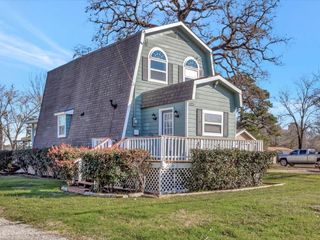 825 Commodore Drive, Livingston, TX 77351