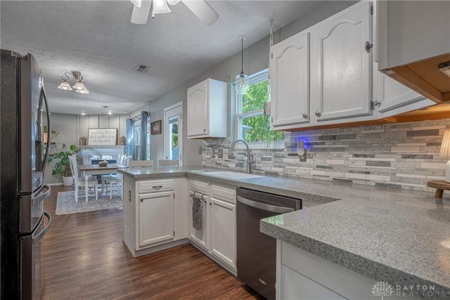 2380 W Girard Lane, Troy, OH 45373
