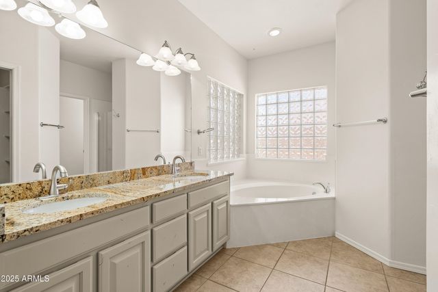 3694 PLAZA DE LA ROSA --, Sierra Vista, AZ 85650