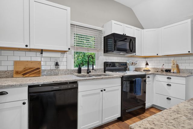 1466 Harrodsburg Road, Lawrenceburg, KY 40342