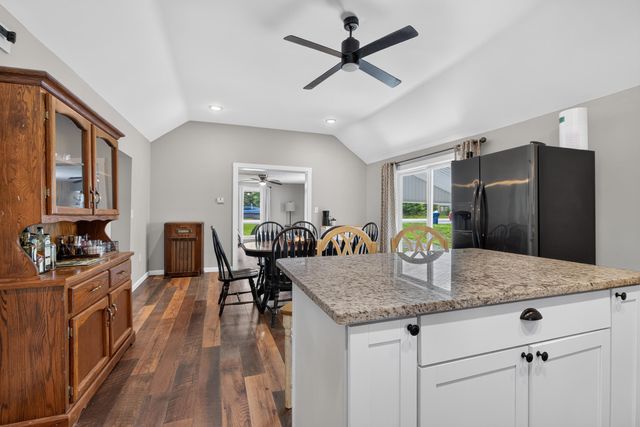 1466 Harrodsburg Road, Lawrenceburg, KY 40342