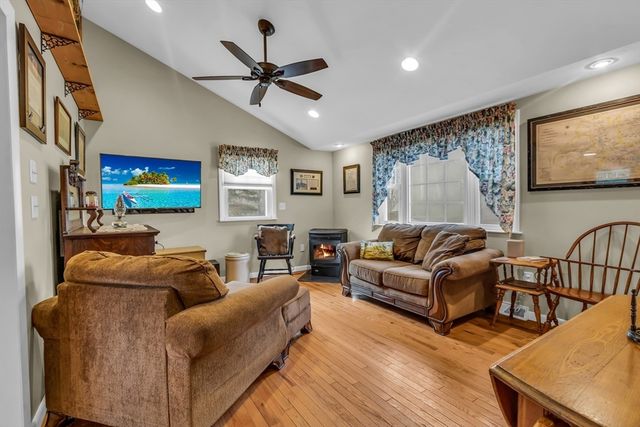 261 Little Rest Road, Warren, MA 01010