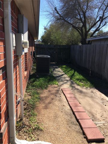 10802 Heatherford Drive, Houston, TX 77041