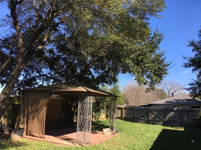 10802 Heatherford Drive, Houston, TX 77041
