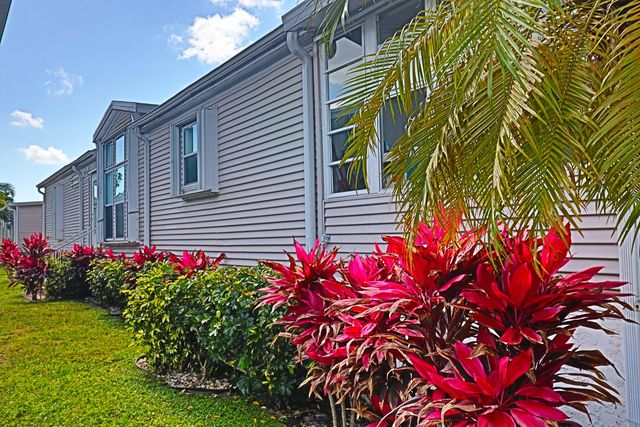 9002 Fomento Bay, Boynton Beach, FL 33436