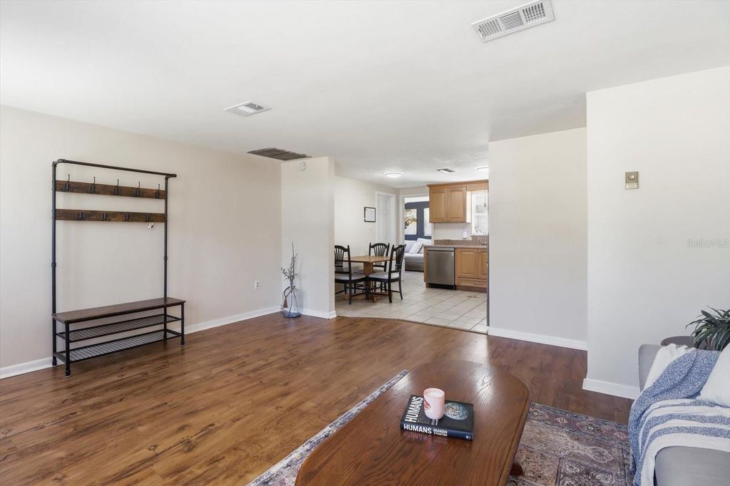 Image 11 of property listing at 455 S CAMELLIA AVENUE, Crystal River, FL 34429