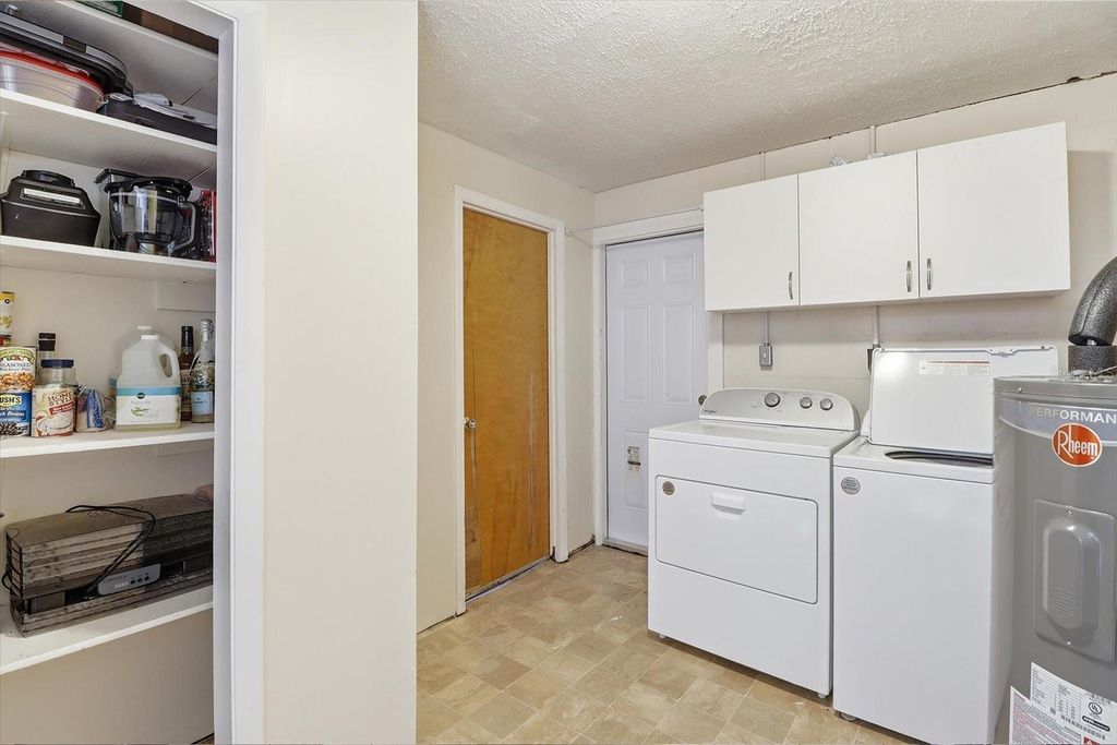 Image 26 of property listing at 455 S CAMELLIA AVENUE, Crystal River, FL 34429