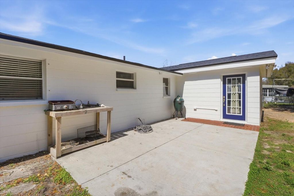 Image 27 of property listing at 455 S CAMELLIA AVENUE, Crystal River, FL 34429