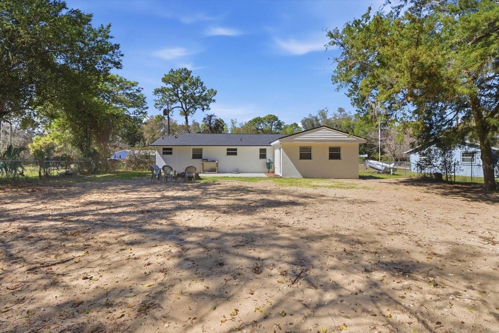 Image 32 of property listing at 455 S CAMELLIA AVENUE, Crystal River, FL 34429