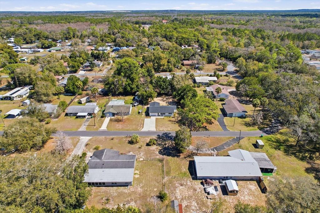 Image 37 of property listing at 455 S CAMELLIA AVENUE, Crystal River, FL 34429