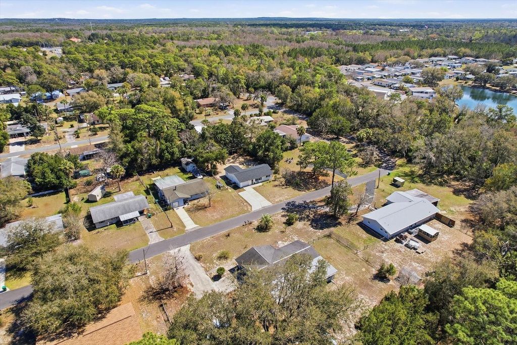 Image 38 of property listing at 455 S CAMELLIA AVENUE, Crystal River, FL 34429