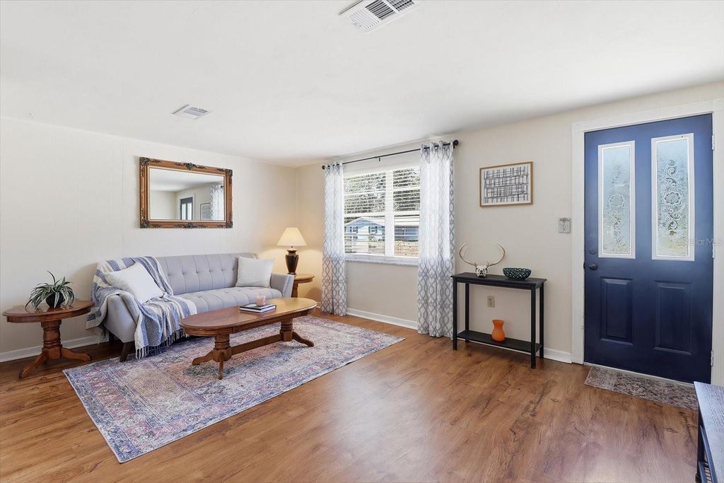 Image 9 of property listing at 455 S CAMELLIA AVENUE, Crystal River, FL 34429