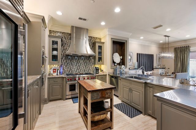 1532 Main Street, Southlake, TX 76092