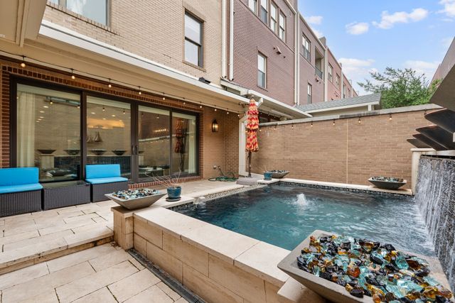 1532 Main Street, Southlake, TX 76092