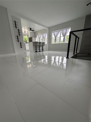 1423 ASHER LANE A, Orlando, FL 32803