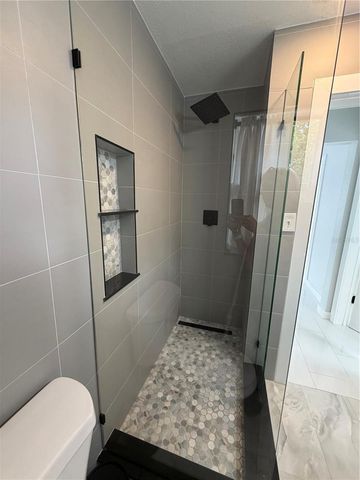 1423 ASHER LANE A, Orlando, FL 32803