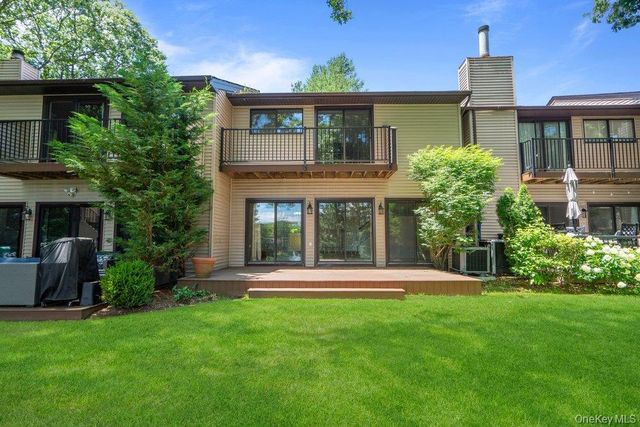 97 Northgate Circle, Melville, NY 11747