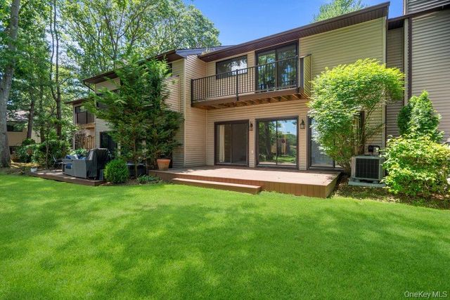 97 Northgate Circle, Melville, NY 11747