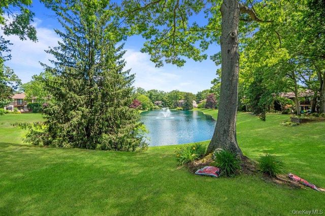 97 Northgate Circle, Melville, NY 11747