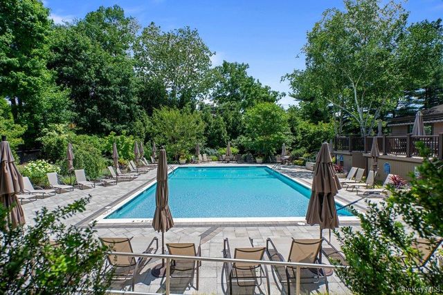 97 Northgate Circle, Melville, NY 11747