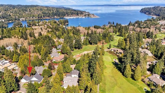 28 Deer Hollow Road, Port Ludlow, WA 98365