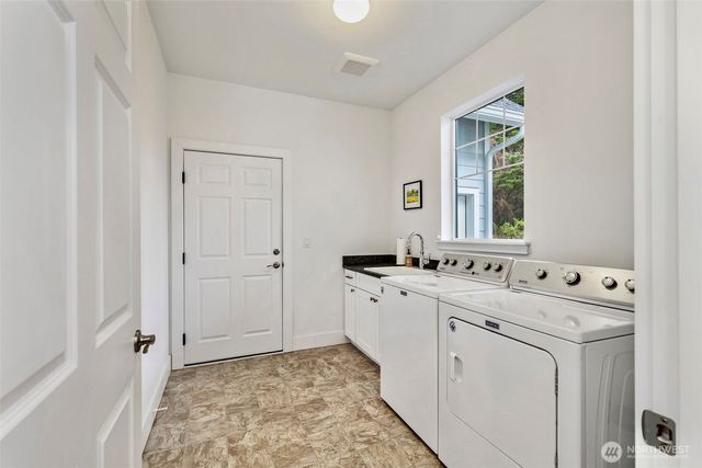 28 Deer Hollow Road, Port Ludlow, WA 98365